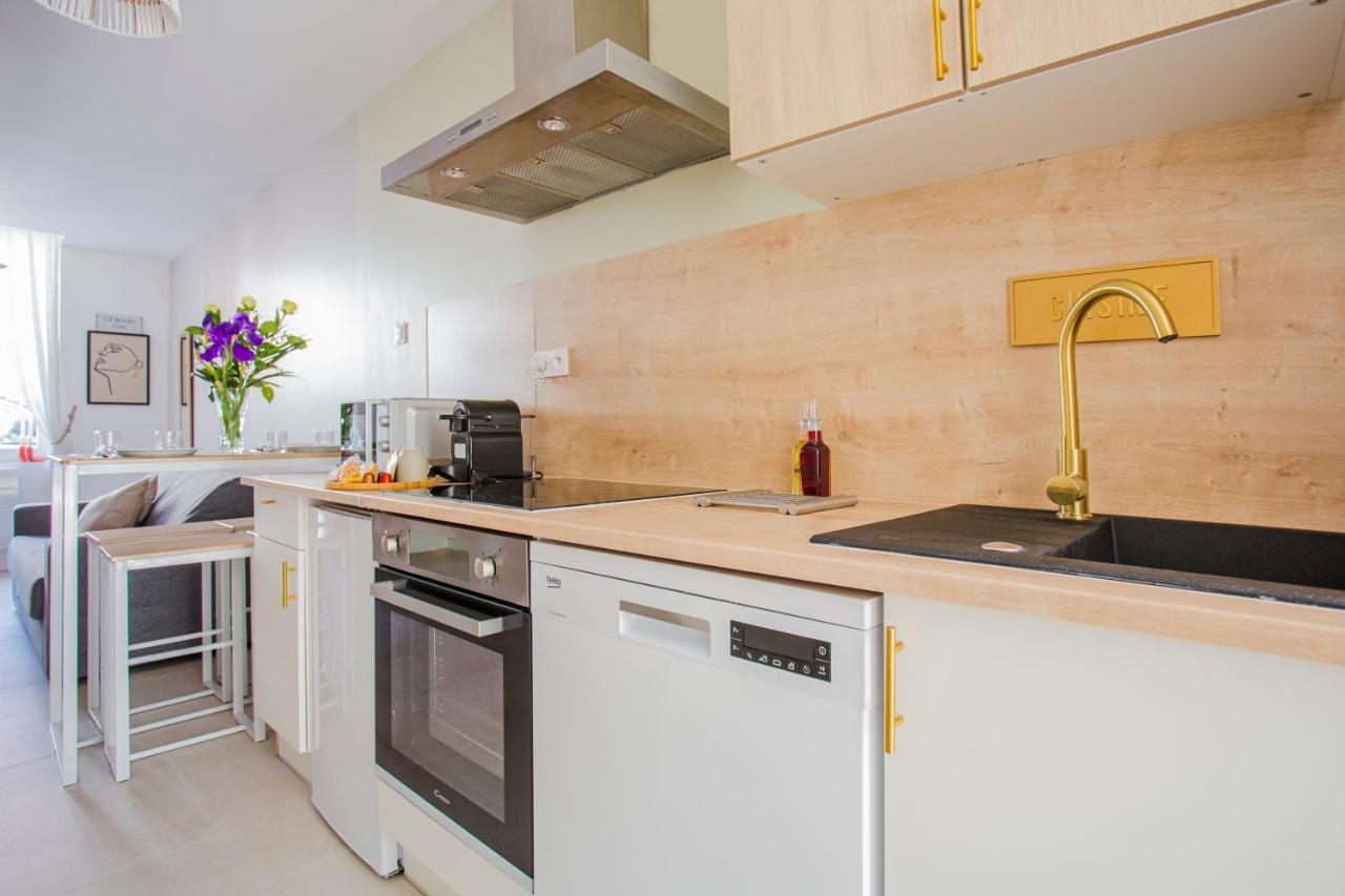 Ideal Pro & Couple - 2 Logements Theme Boho Chic Rdc & Dandy 1Er Etage - Quartier Calme - Jardin - Wifi Hd - Smart Tv - Parking Gratuit - Proche Centre & Transports - Ask Home Valenciennes Dış mekan fotoğraf