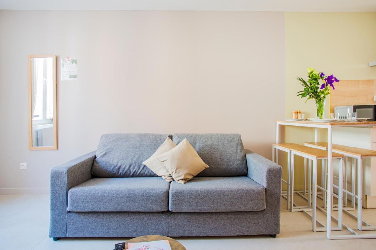 Ideal Pro & Couple - 2 Logements Theme Boho Chic Rdc & Dandy 1Er Etage - Quartier Calme - Jardin - Wifi Hd - Smart Tv - Parking Gratuit - Proche Centre & Transports - Ask Home Valenciennes Dış mekan fotoğraf
