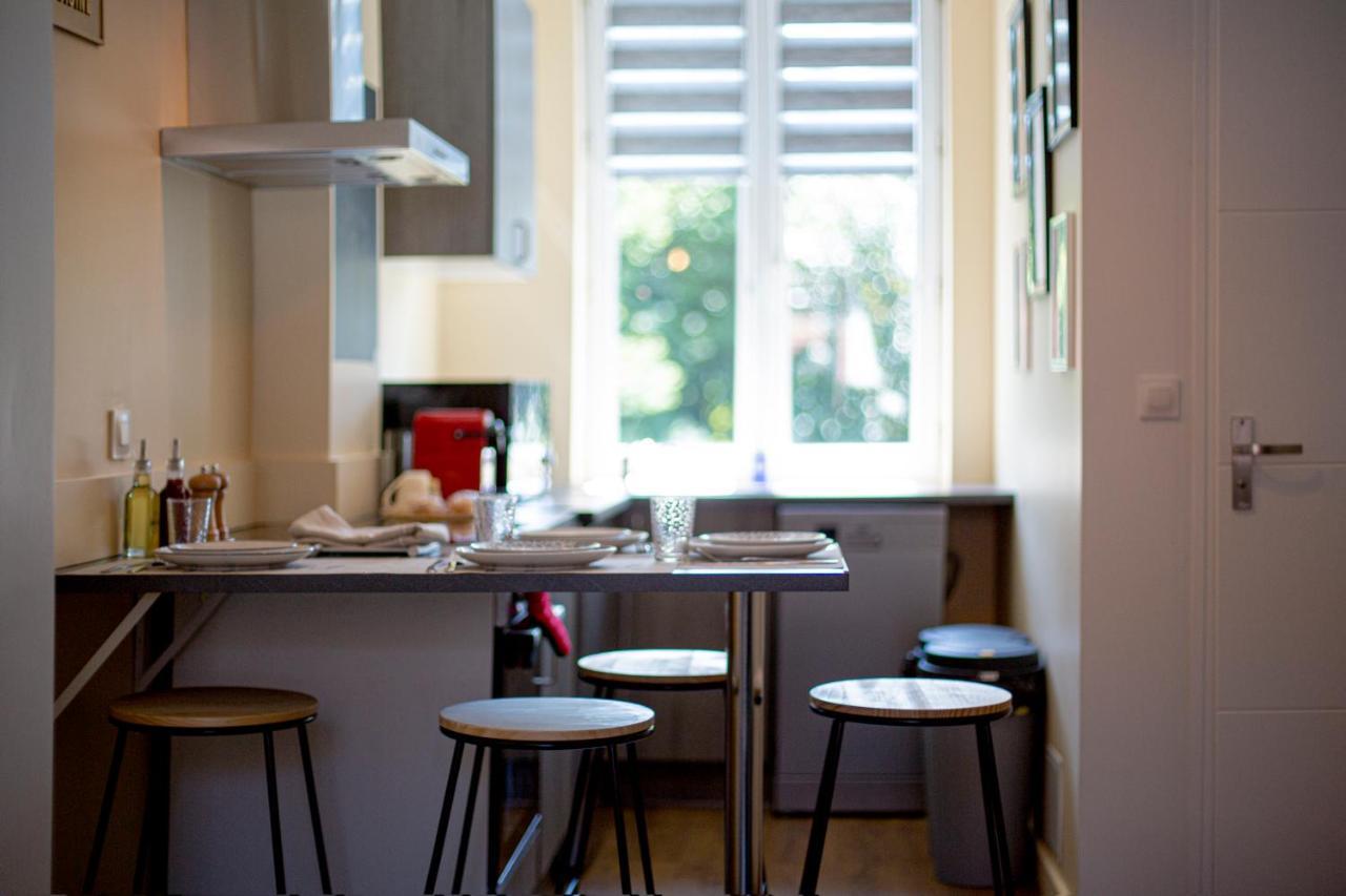 Ideal Pro & Couple - 2 Logements Theme Boho Chic Rdc & Dandy 1Er Etage - Quartier Calme - Jardin - Wifi Hd - Smart Tv - Parking Gratuit - Proche Centre & Transports - Ask Home Valenciennes Dış mekan fotoğraf
